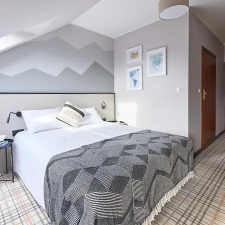 Kyriad Karkonosze 3*