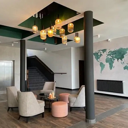 호텔 Kyriad Karkonosze