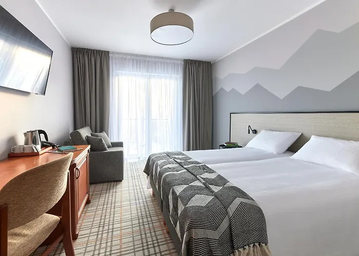 Hotel Kyriad Karkonosze 3*