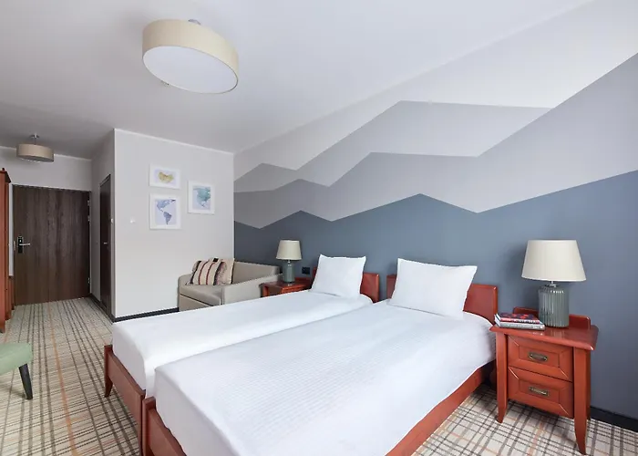 Hotel Kyriad Karkonosze 3*