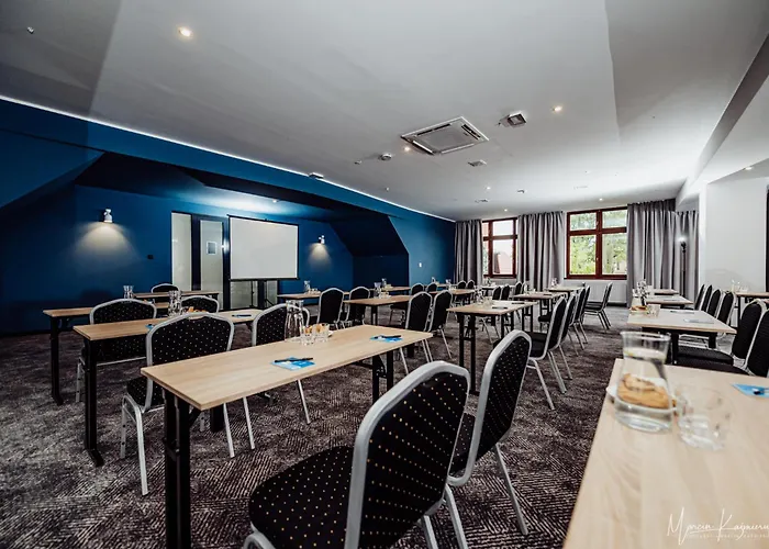 Hotel Kyriad Karkonosze Wojcieszyce